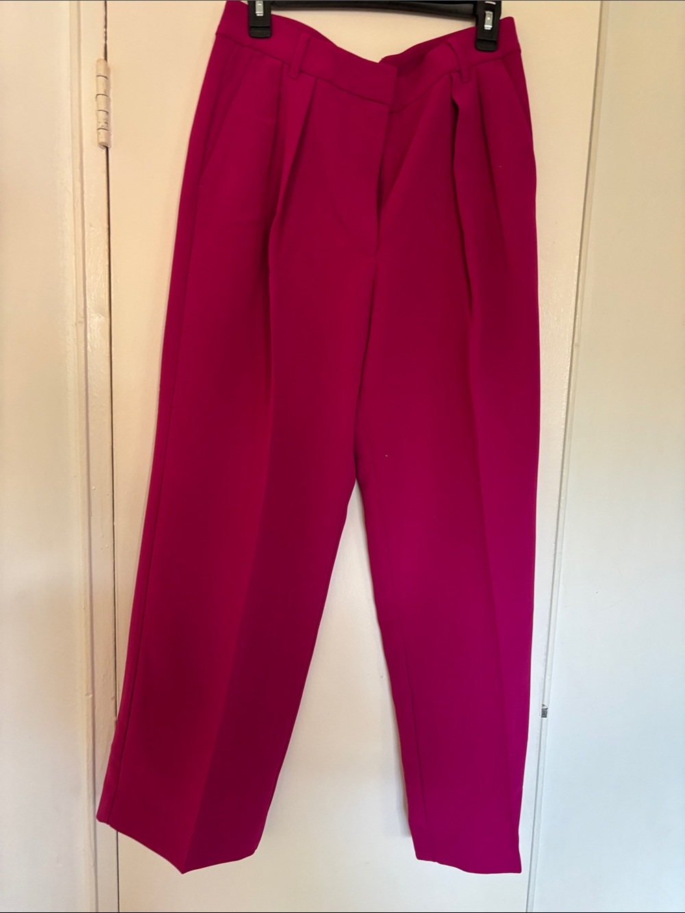 High-Waist Pleated Women's Pants in Fuchsia